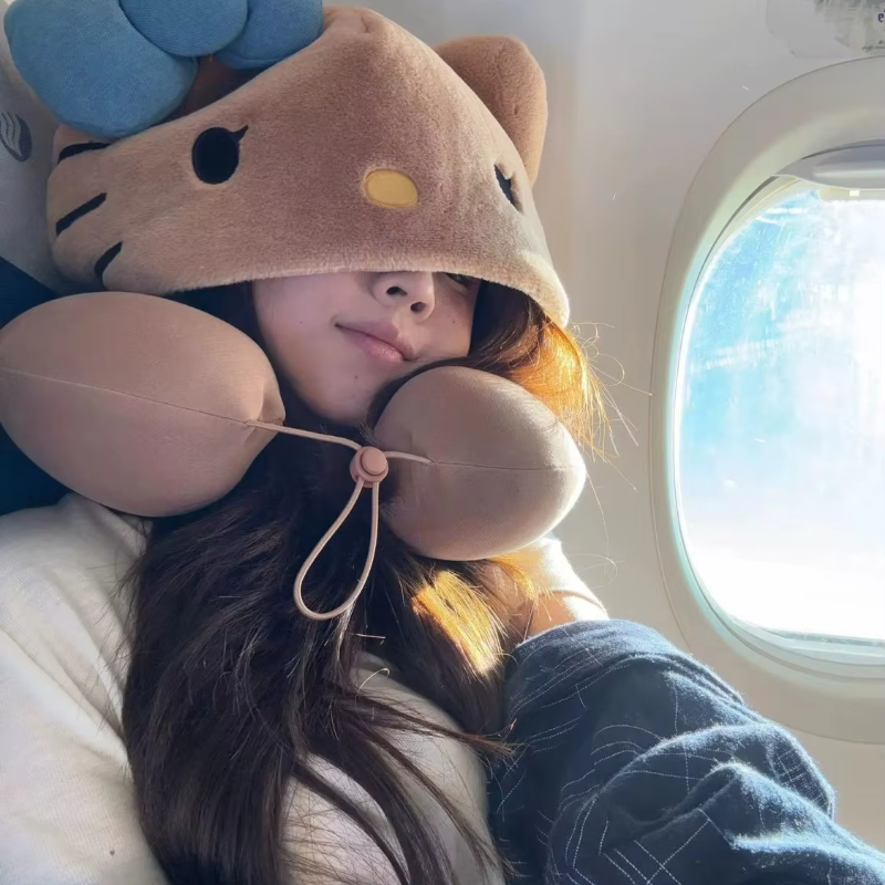 Hello Kitty Hooded Pillow Neck - Travel Accessories On Plane recension och pris